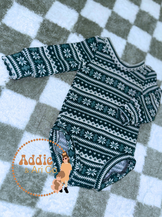 2T - Green Christmas Leo