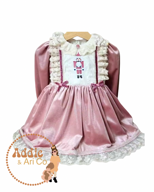 Pink Christmas (Velvet & Lace)
