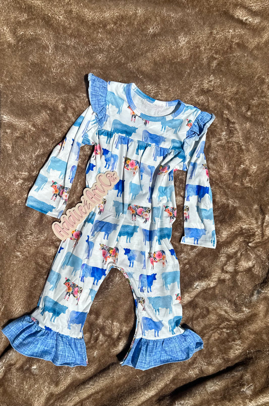 Colorful cow ruffled jumper